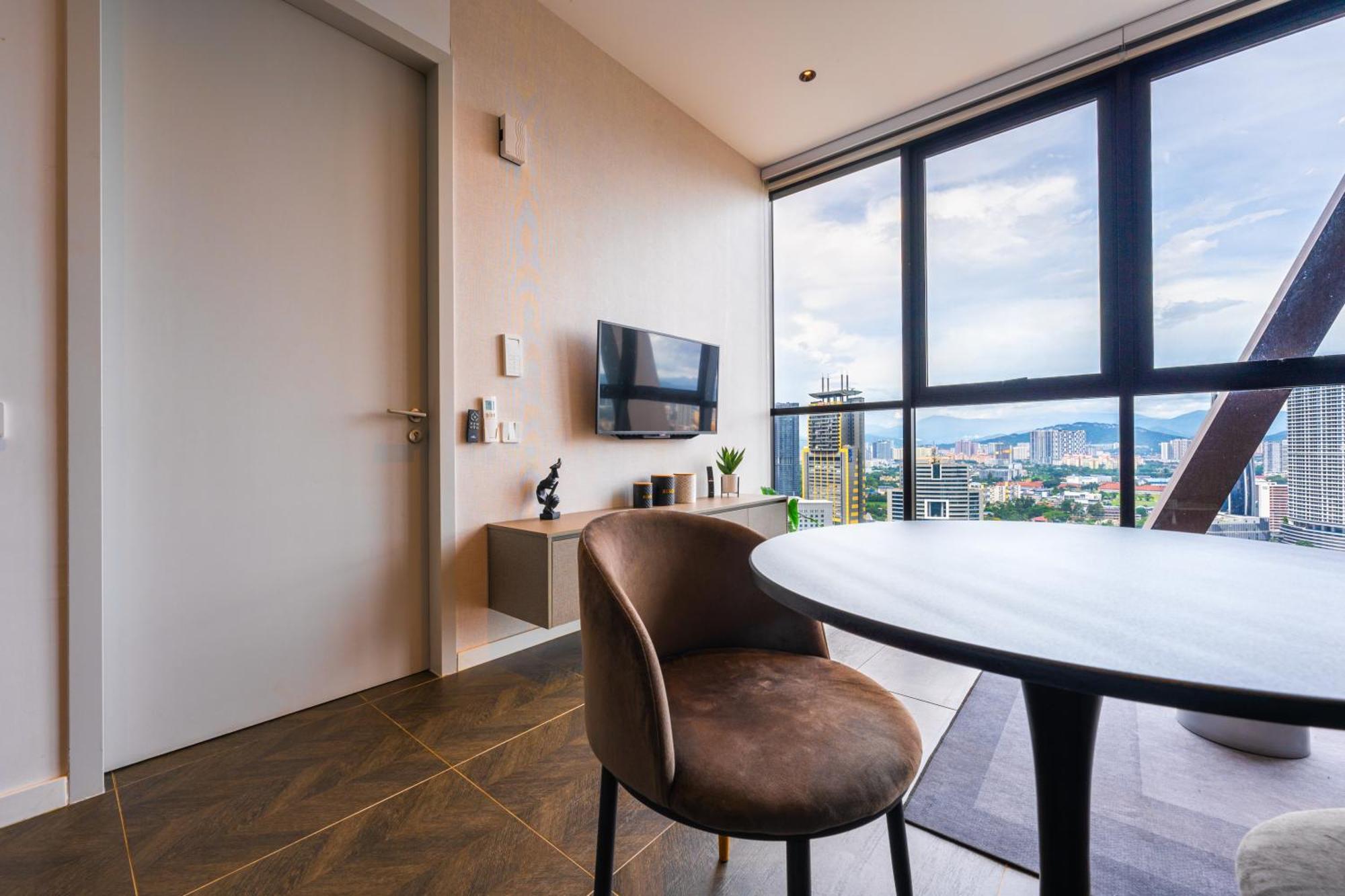 Greystone Scarletz Suites Kuala Lumpur Exterior photo